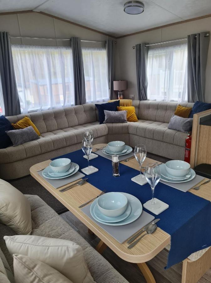 The Tiddler - Plot 101, Woodlands Lodge Retreat, New Quay, West Wales Llanina Exteriör bild